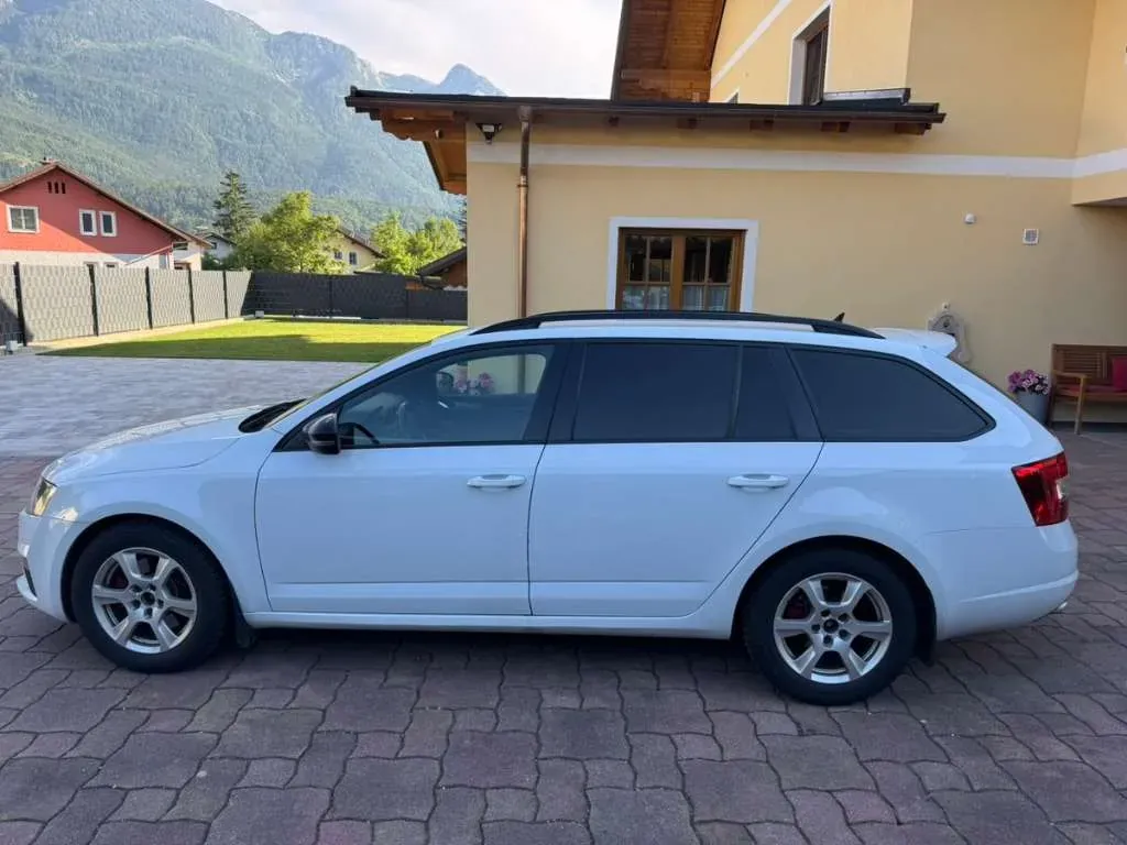 Skoda Octavia 2017 photo 3