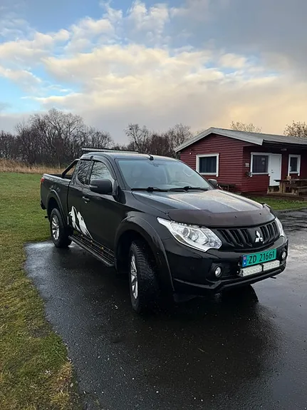 Mitsubishi L200 2016 photo 2