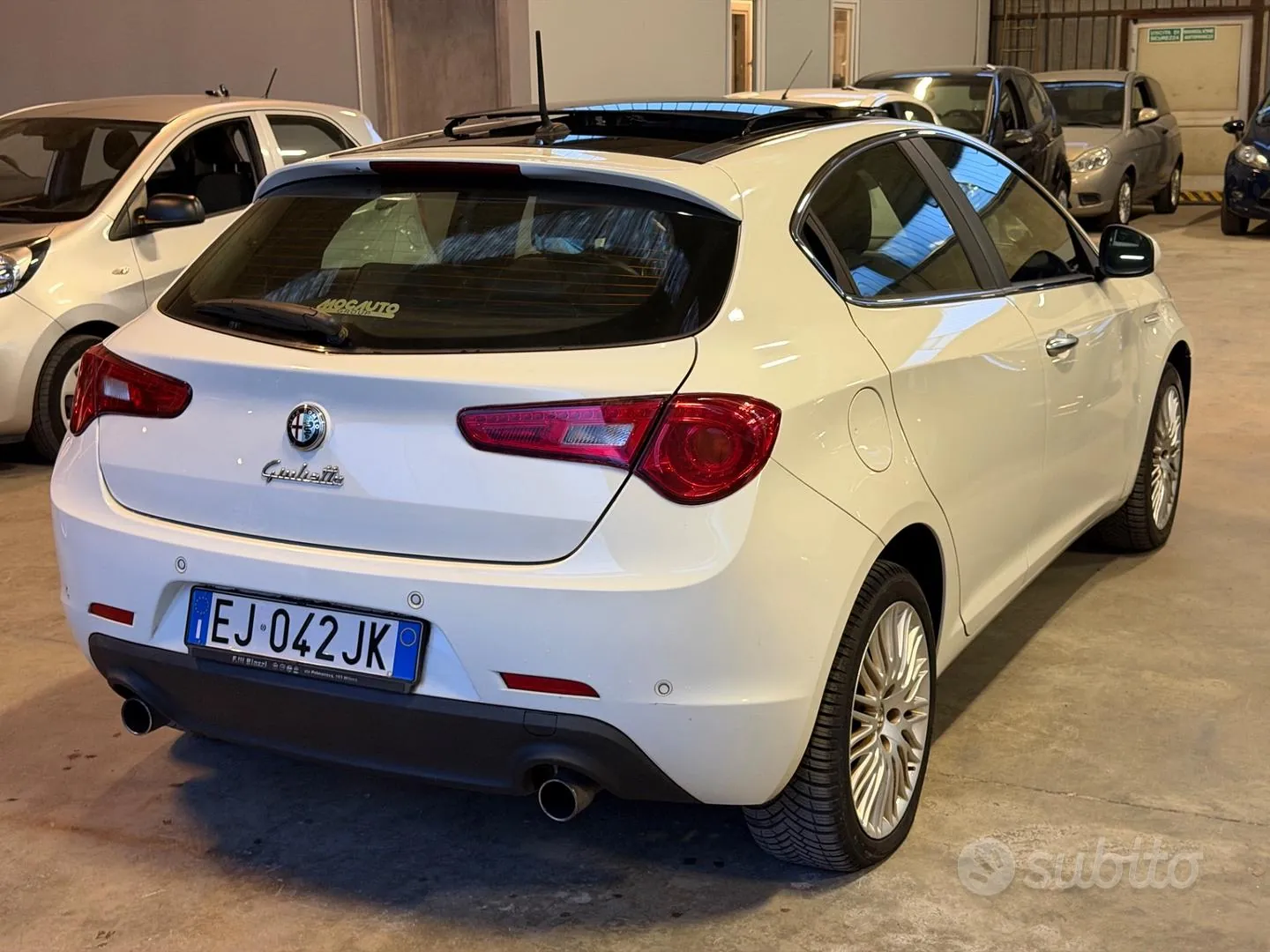Alfa Romeo Giulietta 2011 photo 5
