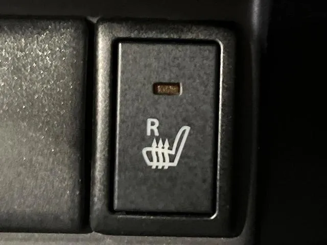 Suzuki Altis 2016 photo 5