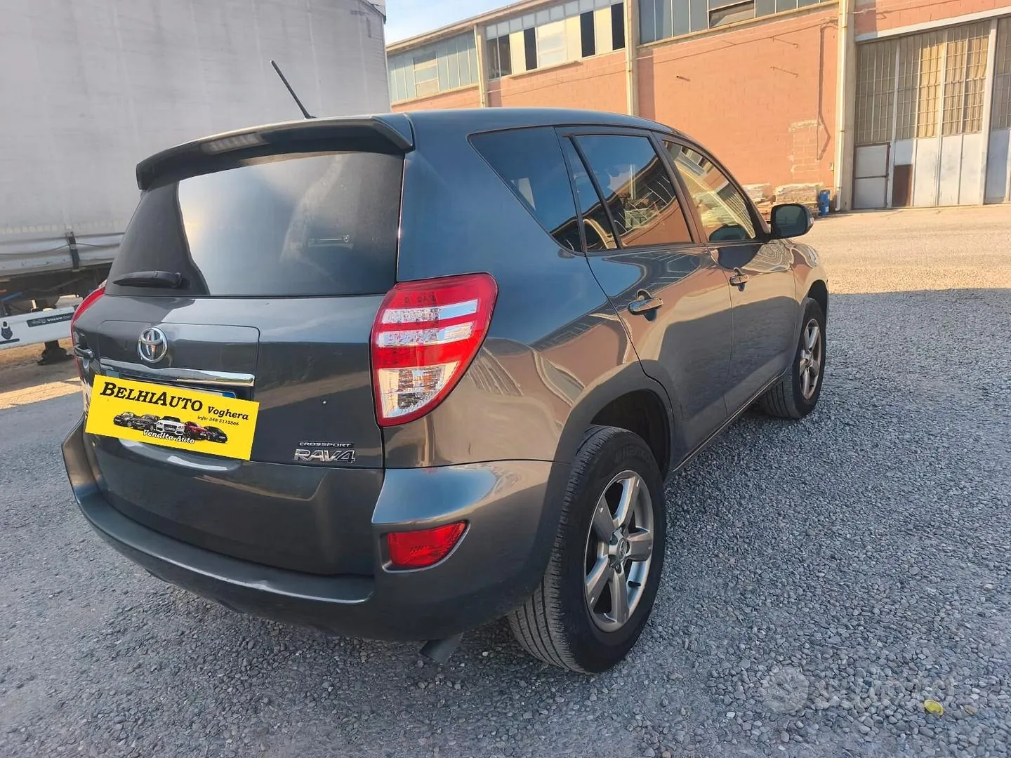 Toyota Rav4 2012 photo 2