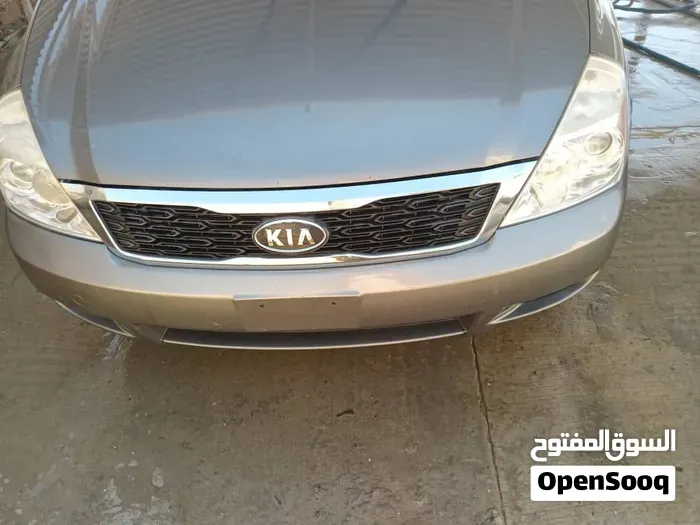 Kia Sedona 2011 photo 3