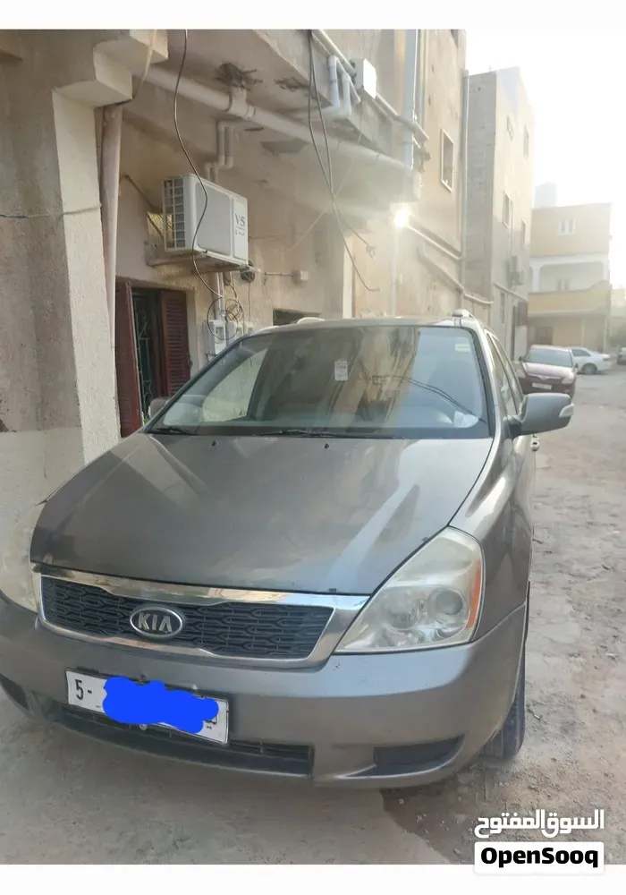 Kia Sedona 2011 photo 5