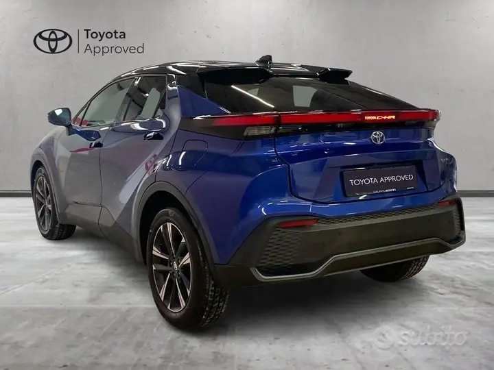 Toyota C-Hr 2025 photo 5