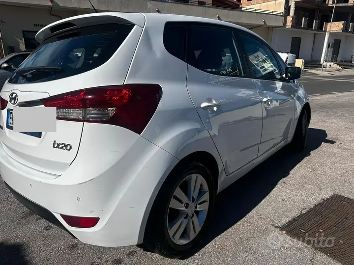 Hyundai Ix20 2011 photo 5