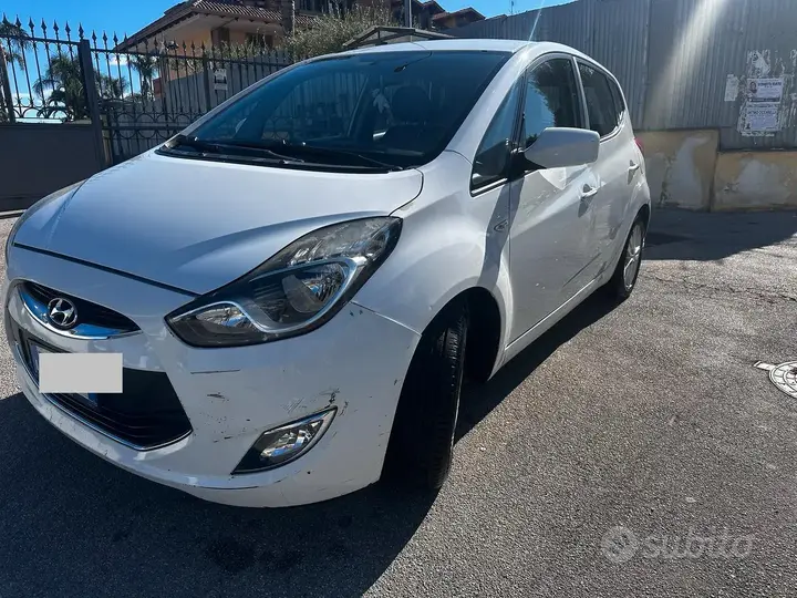 Hyundai Ix20 2011 photo 2