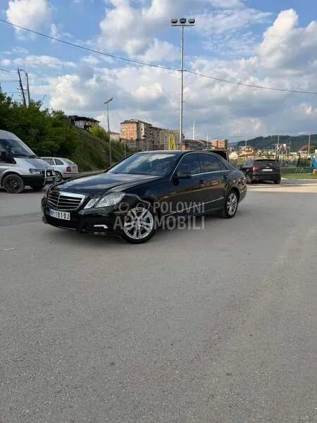 Mercedes-Benz E-Class 2009 photo 2