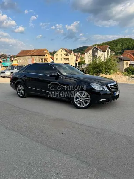 Mercedes-Benz E-Class 2009 photo 3