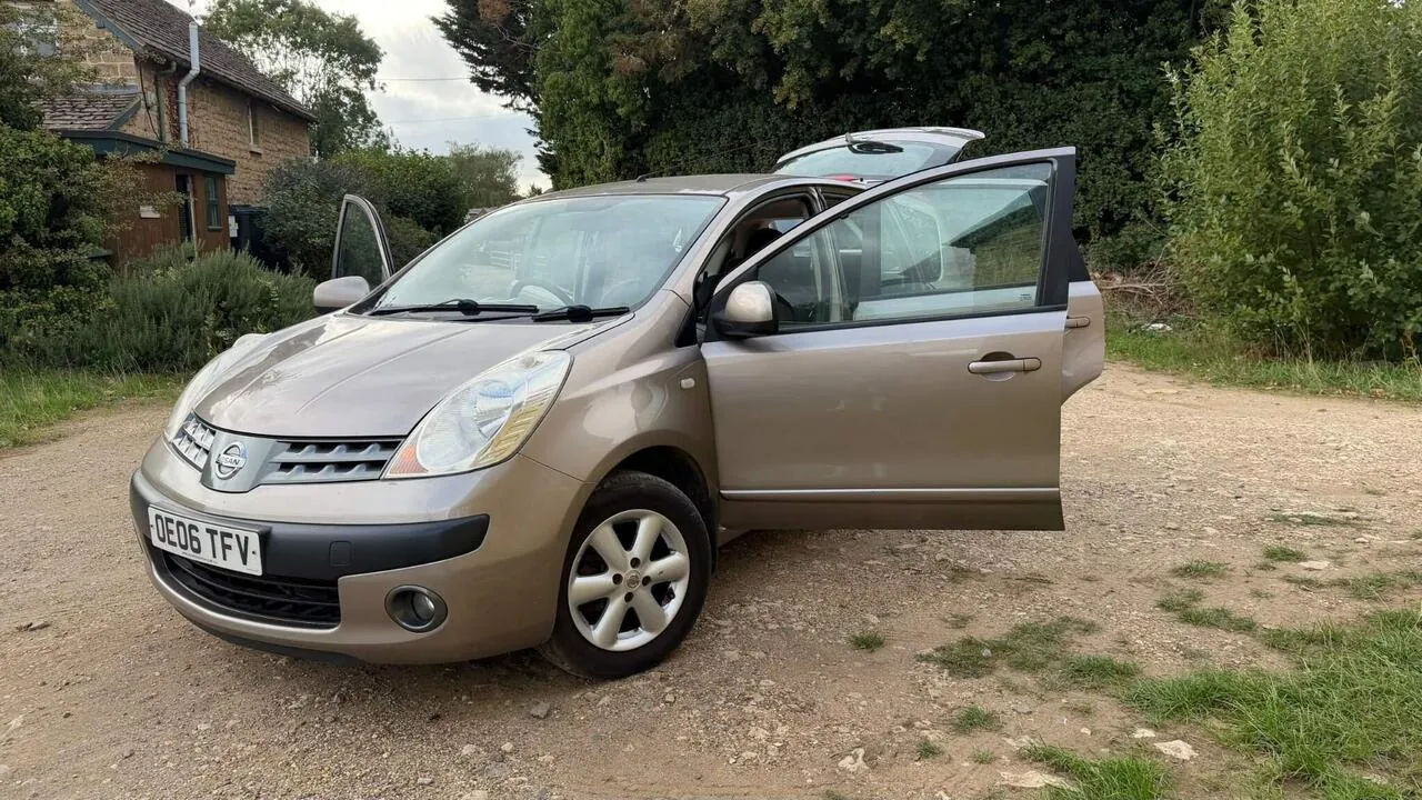 Nissan Note 2006 photo 5