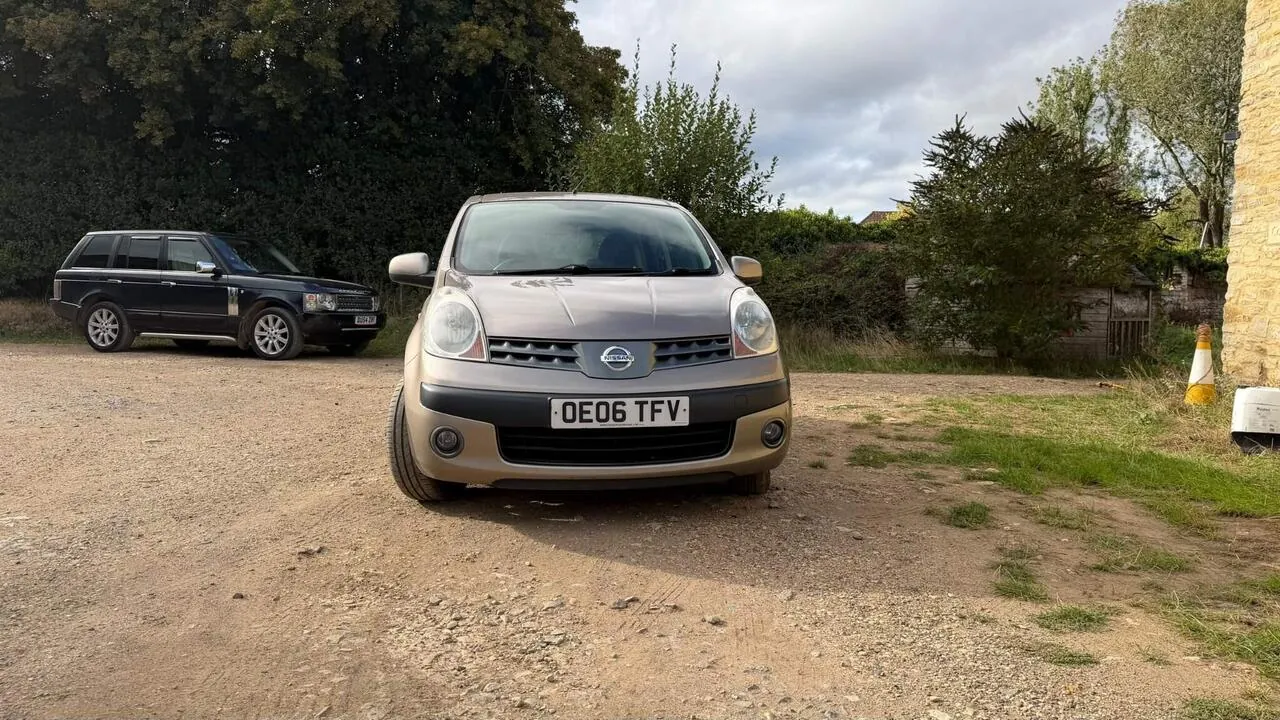 Nissan Note 2006 photo 2