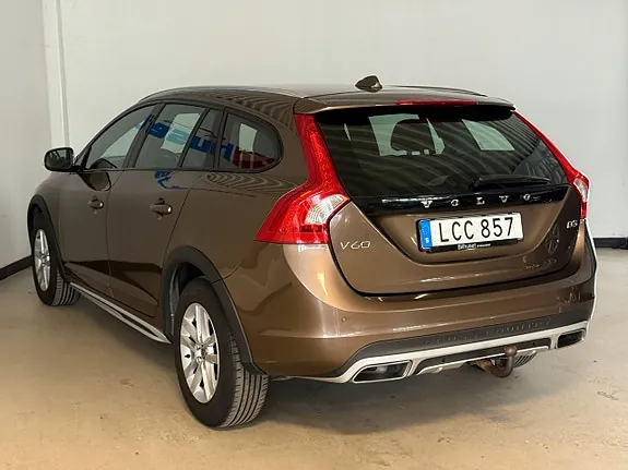 Volvo V60 Cross Country 2016 photo 4