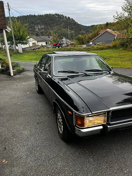 Ford Granada 1977 photo 2