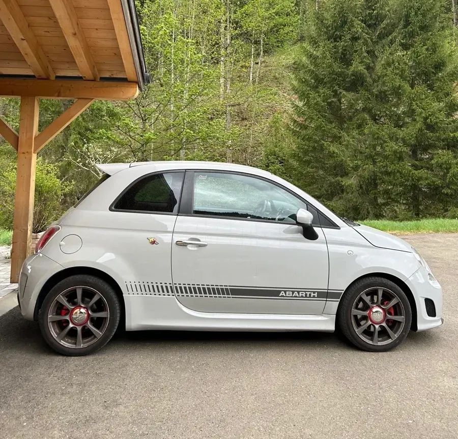 Abarth 500 2014 photo 2