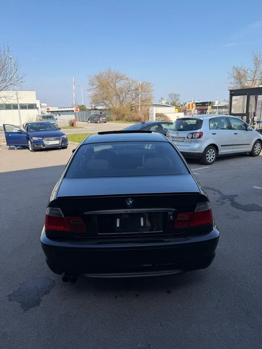 BMW 3 Series 2003 photo 2