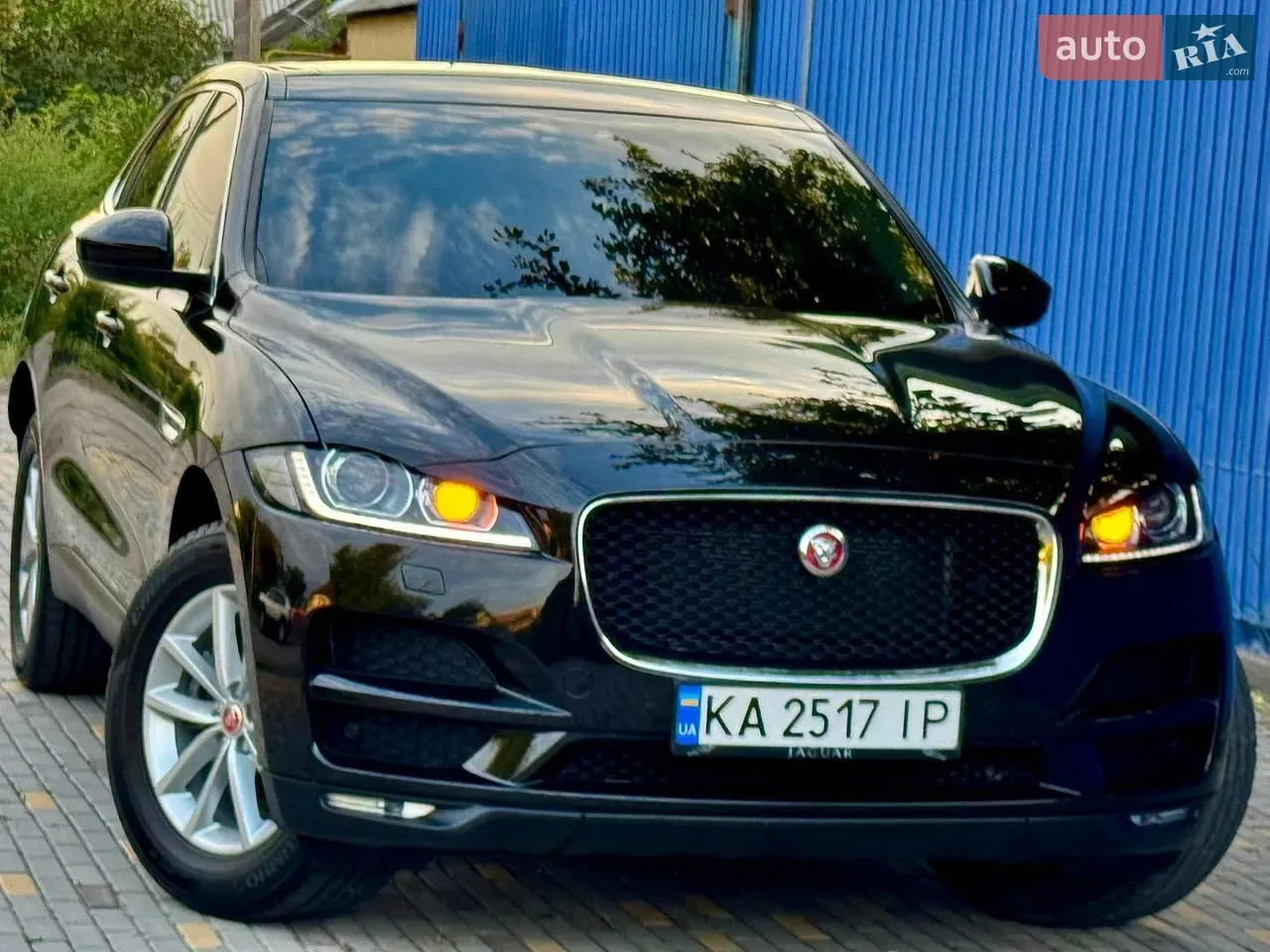 Jaguar F-Pace 2018 photo 2
