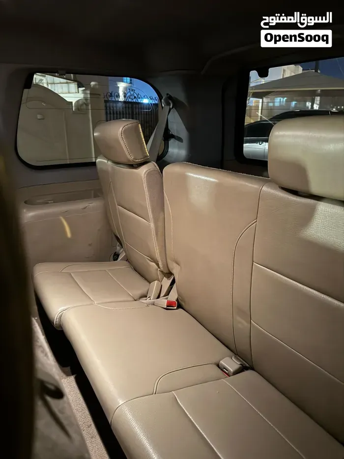 Nissan Armada 2012 photo 4