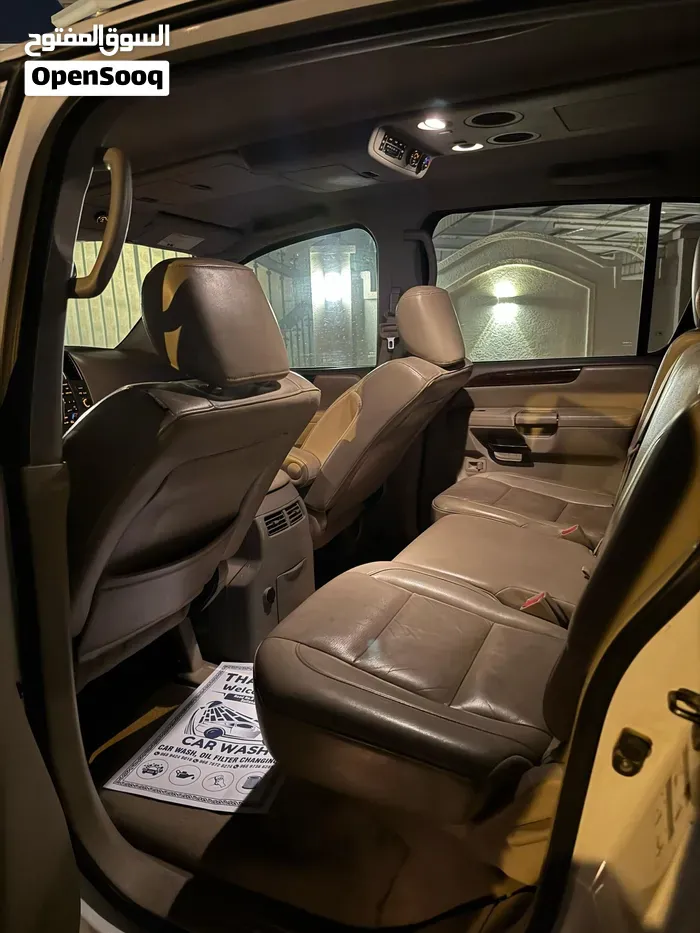 Nissan Armada 2012 photo 3