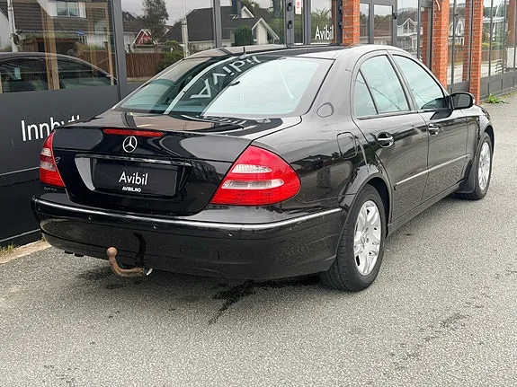 Mercedes-Benz E200 D 2006 photo 5