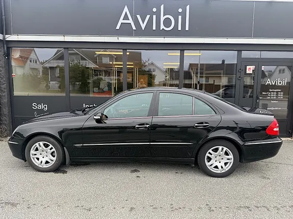 Mercedes-Benz E200 D 2006 photo 2