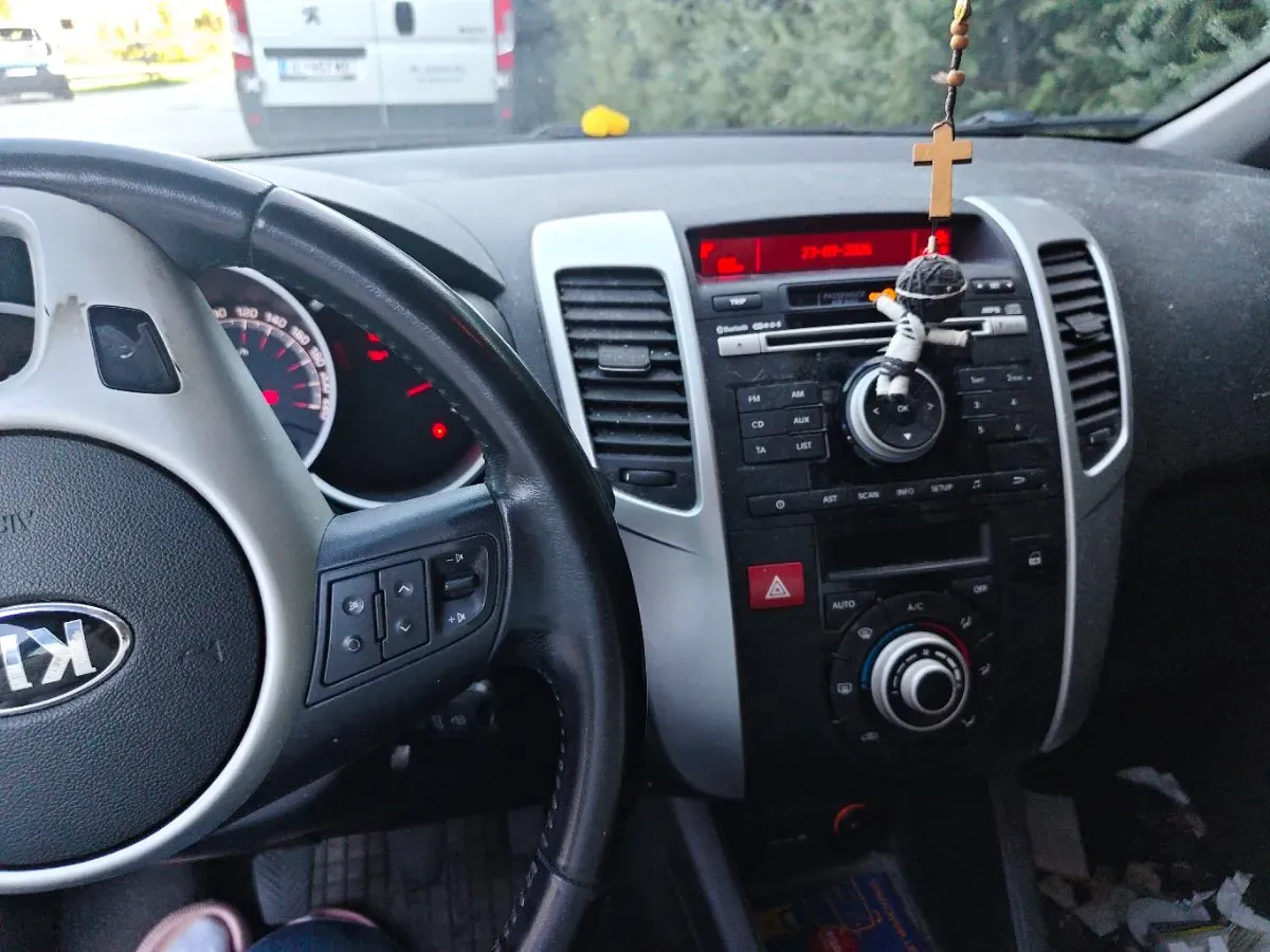 Kia Venga 2014 photo 2