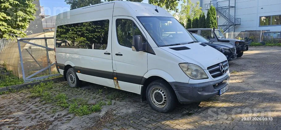 Mercedes-Benz Sprinter 2013 photo 2