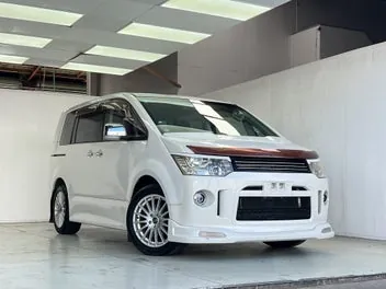 Mitsubishi Delica 2012 photo 4