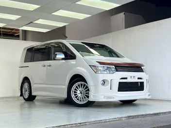 Mitsubishi Delica 2012 photo 2