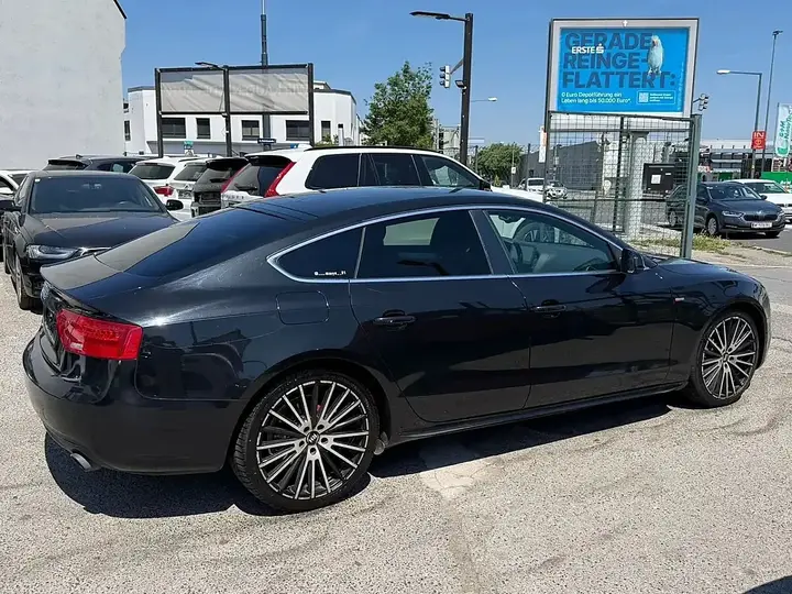 Audi A5 2012 photo 2