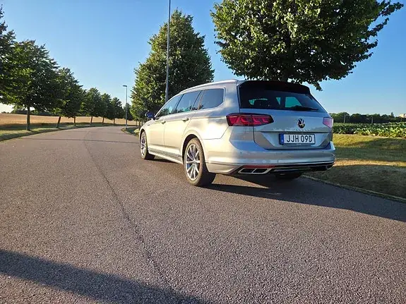 Volkswagen Passat 2022 photo 5