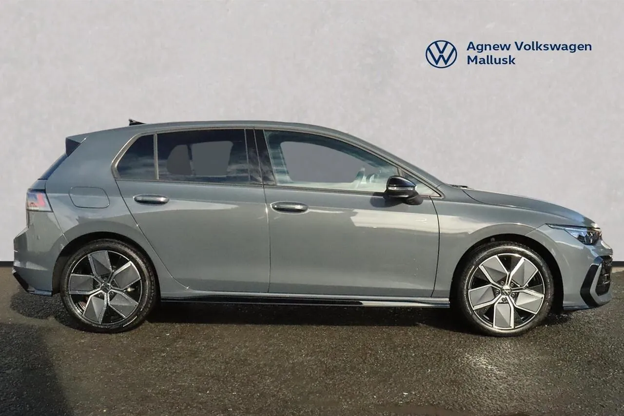 Volkswagen Golf 2026 photo 4