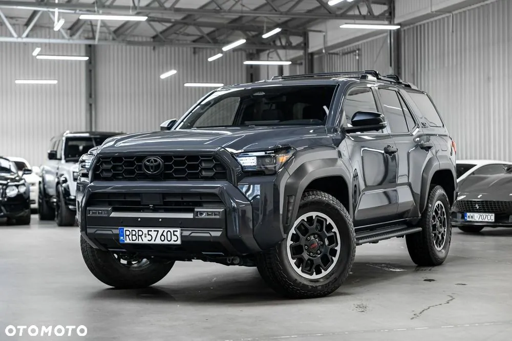 Toyota 4Runner 2025 photo 2
