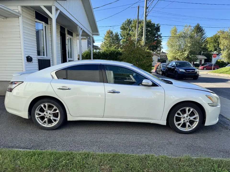 Nissan Maxima