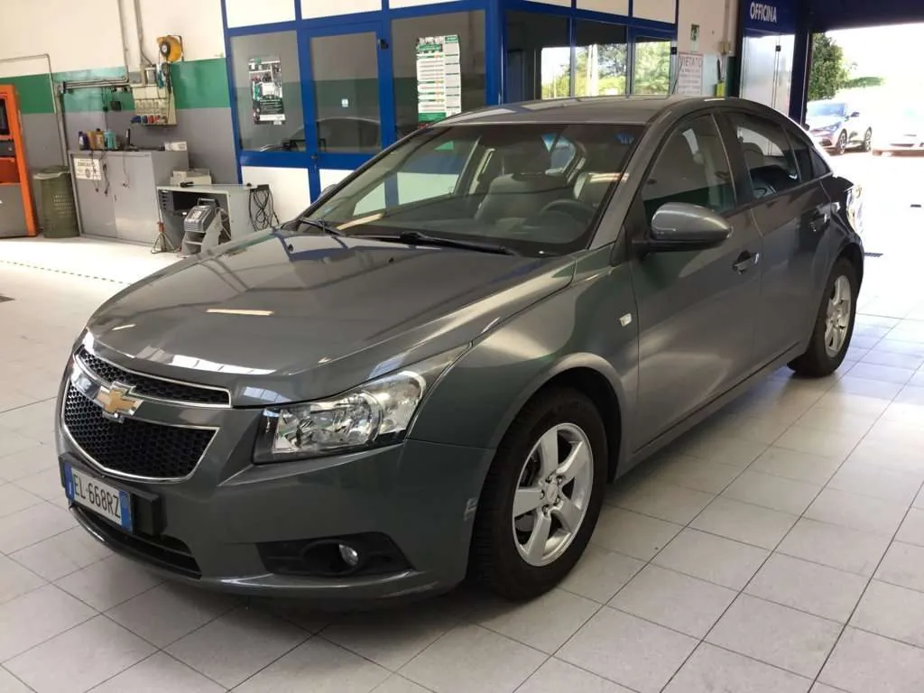 Chevrolet Cruze 2012 photo 2