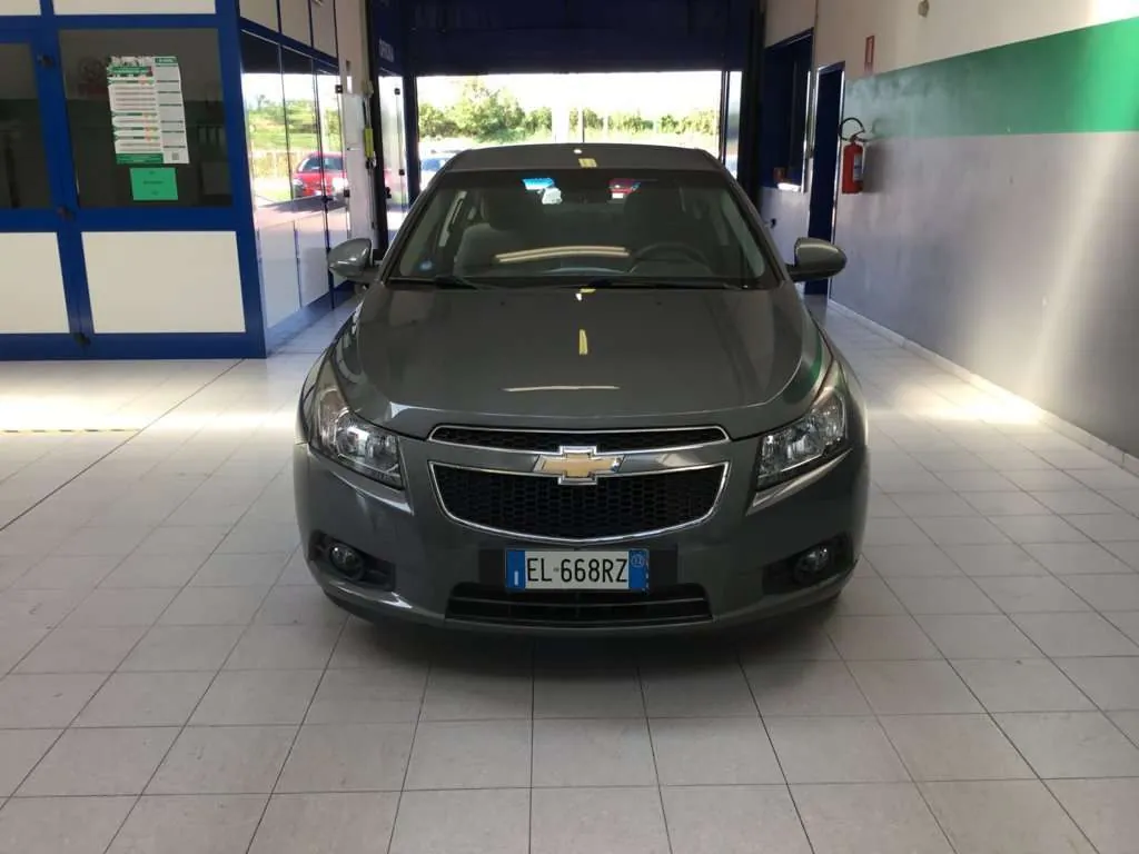 Chevrolet Cruze 2012 photo 3