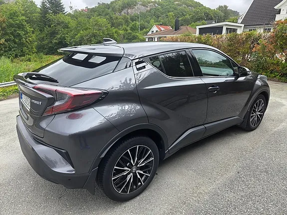 Toyota C-Hr 2019 photo 3