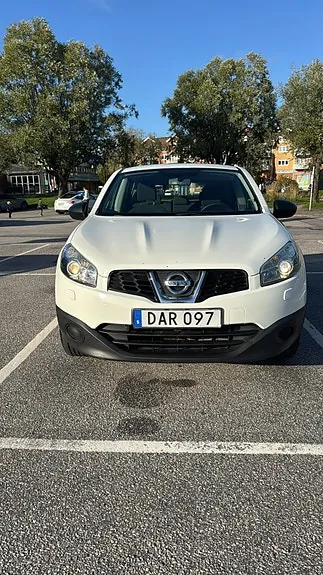 Nissan Qashqai 2013 photo 2