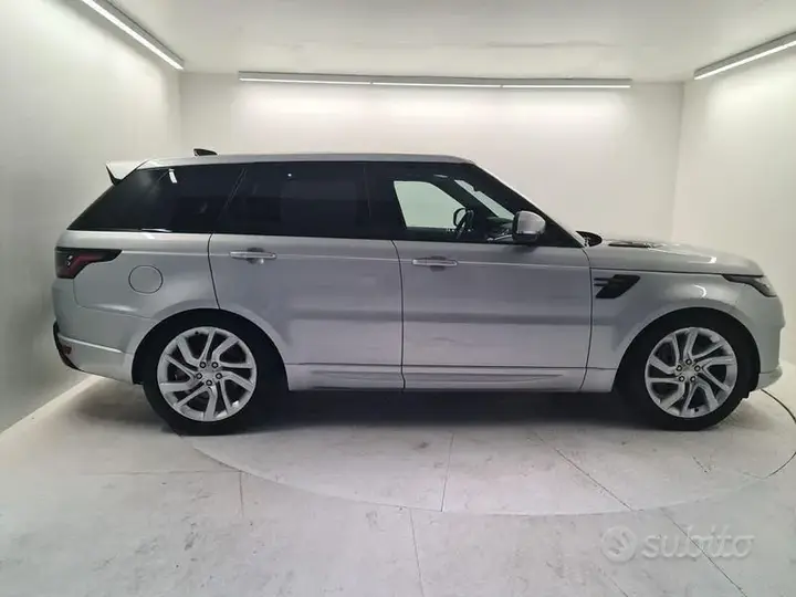 Land Rover Range Rover Sport 2022 photo 2