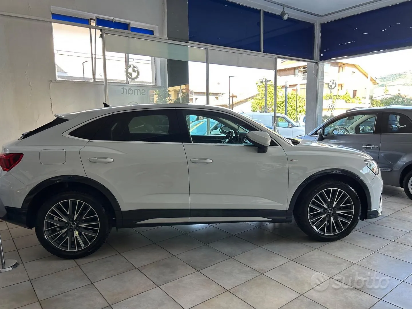 Audi Q3 2022 photo 3