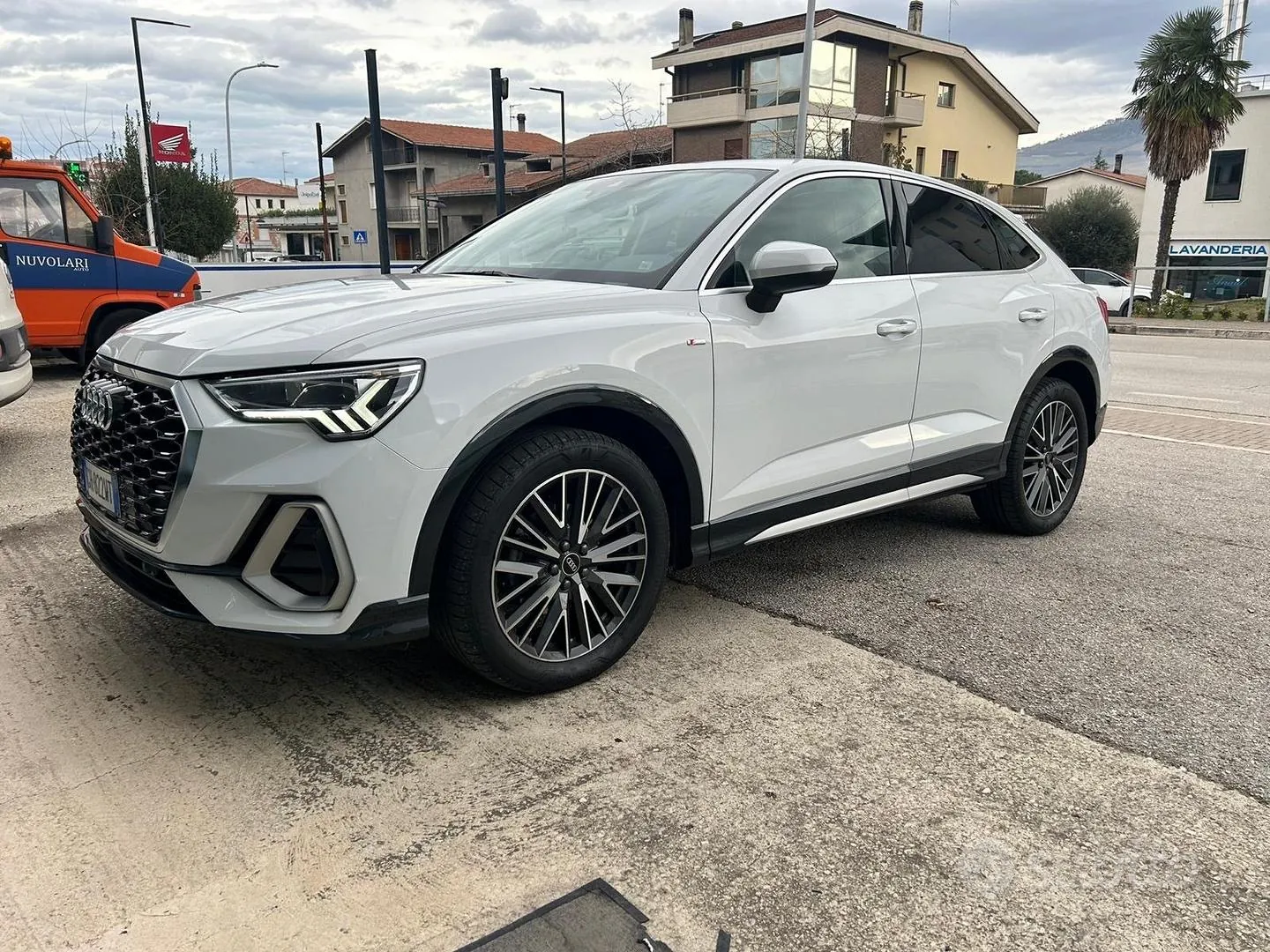 Audi Q3 2022 photo 4