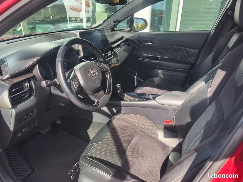 Toyota C-Hr 2018 photo 5