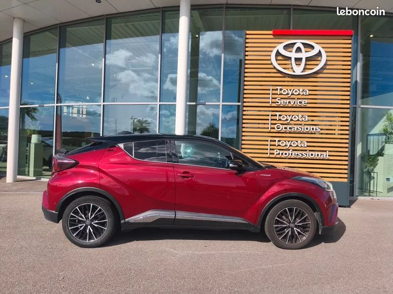 Toyota C-Hr 2018 photo 2