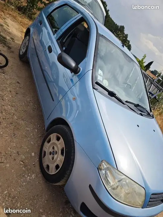 Fiat Punto 2006 photo 3