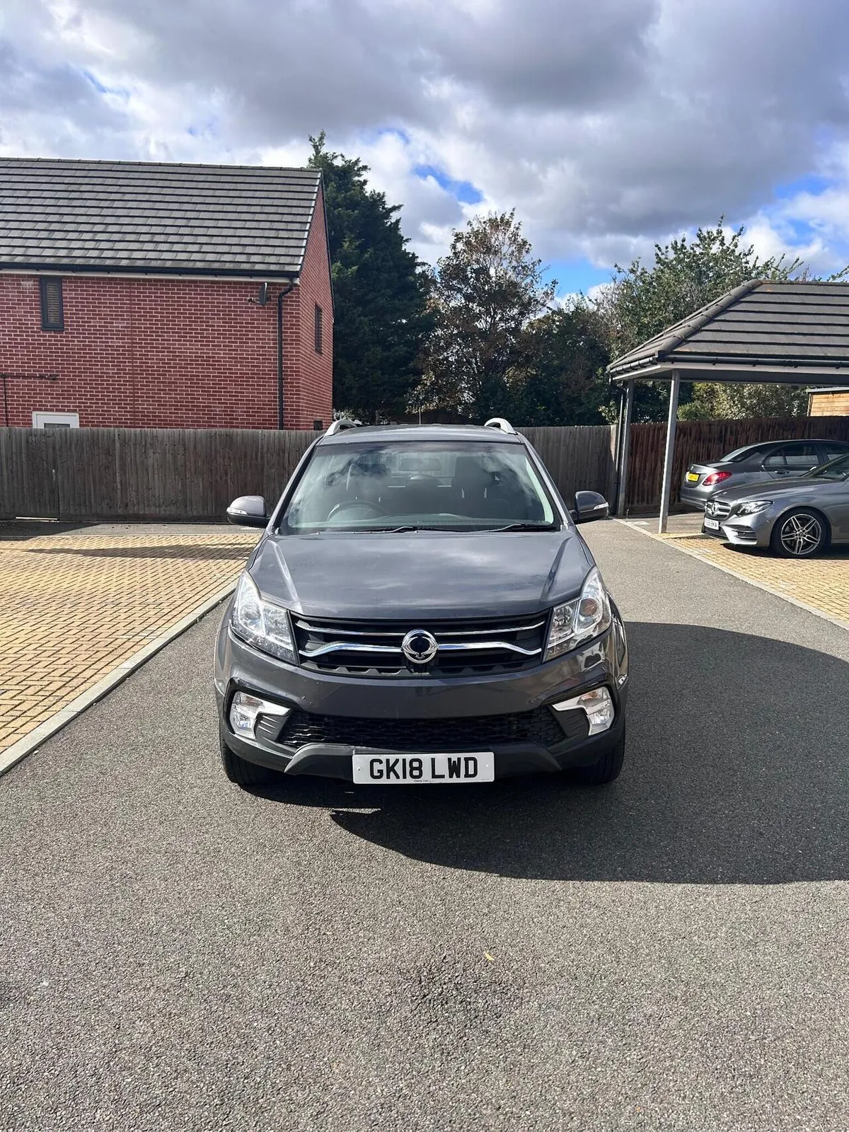 KG Mobility Korando
