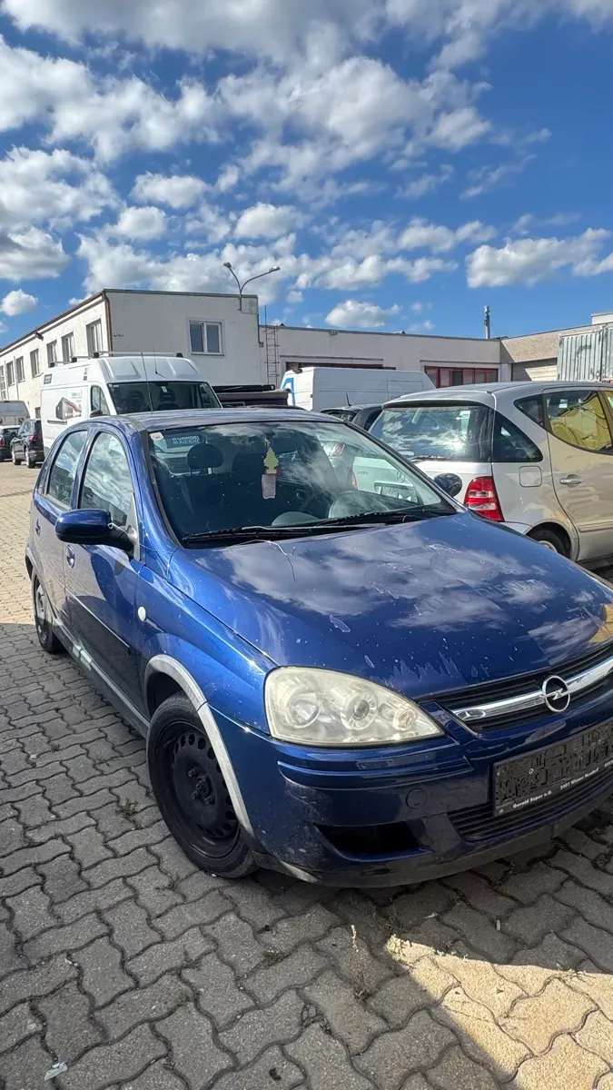 Opel Corsa 2005 photo 2