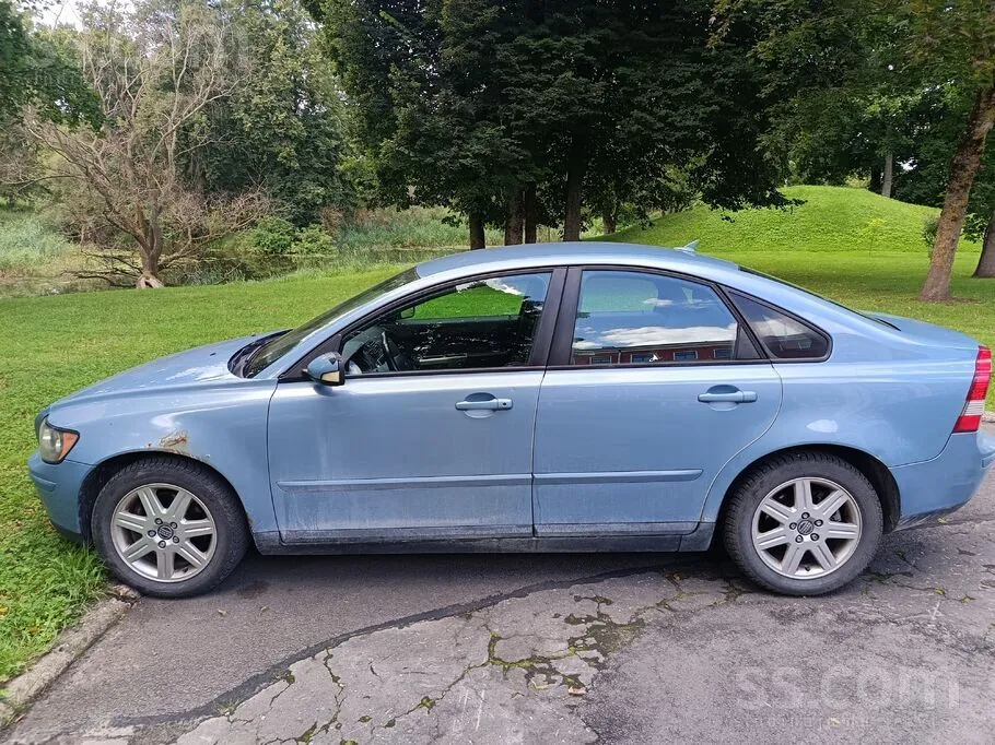 Volvo S40