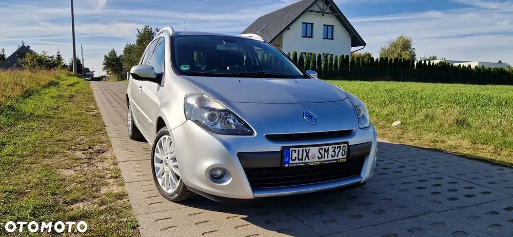 Renault Clio 2010 photo 3