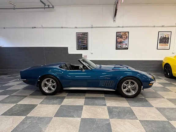 Chevrolet Corvette 1972 photo 2