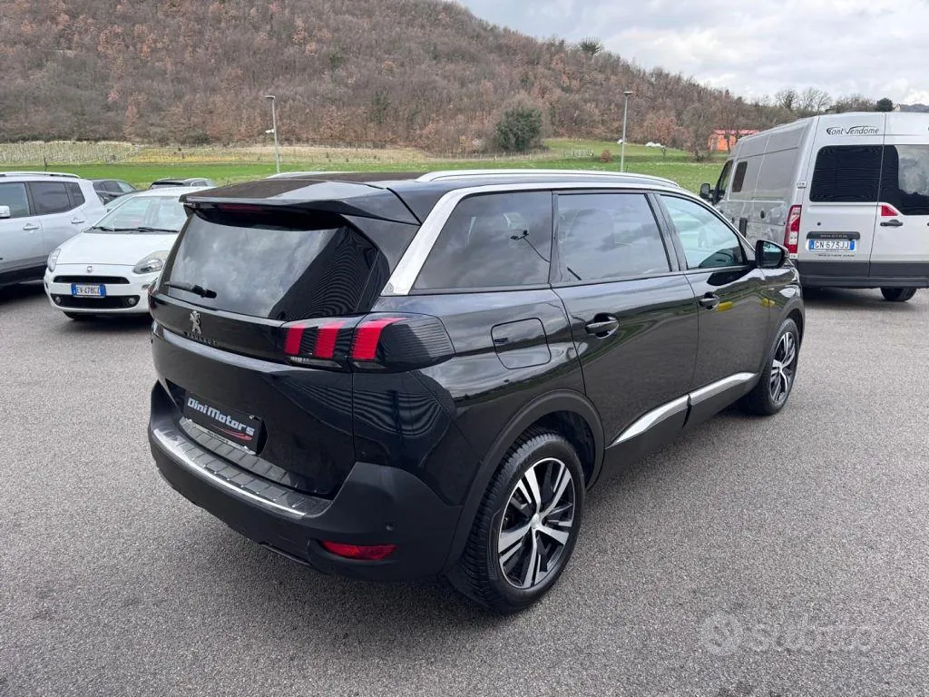 Peugeot 5008 2019 photo 5