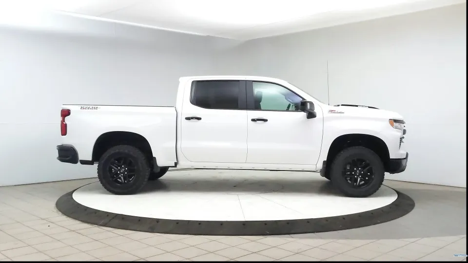 Chevrolet Silverado 1500 2026 photo 2
