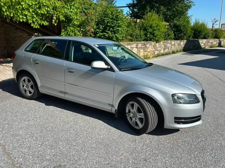 Audi A3 2011 photo 3